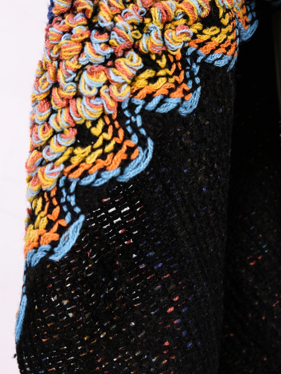 Tassel Trim Colorblock Crochet Shawl Cloak